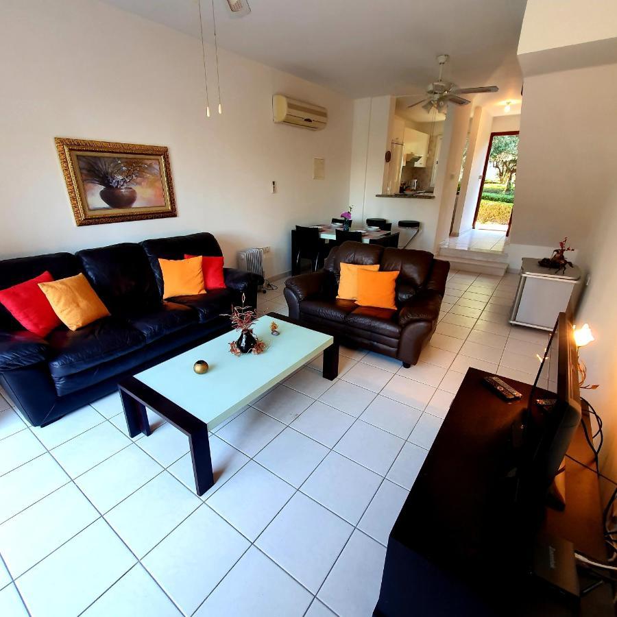 Owls Nest Townhouse Villa Paphos Exterior foto